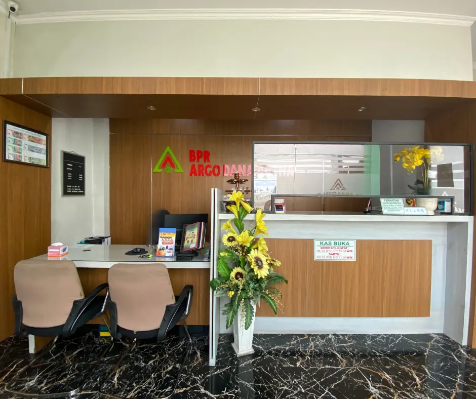 Nasabah BPR Argo Dana Artha